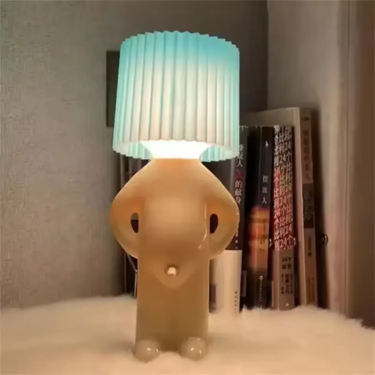 Lampe de Table Design en Forme de Personnage – Image 8